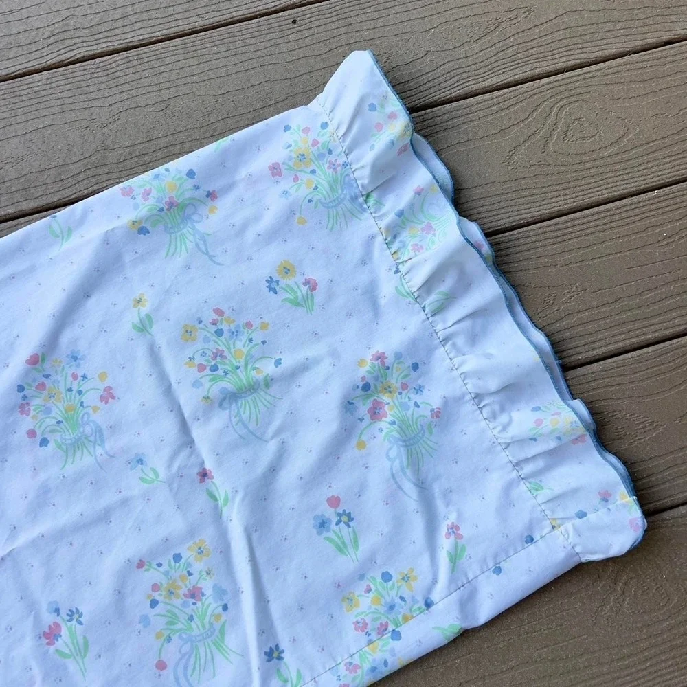 Vintage Utica Pillowcase White Flower Bouquet With Ruffle Coquette Cottagecore
